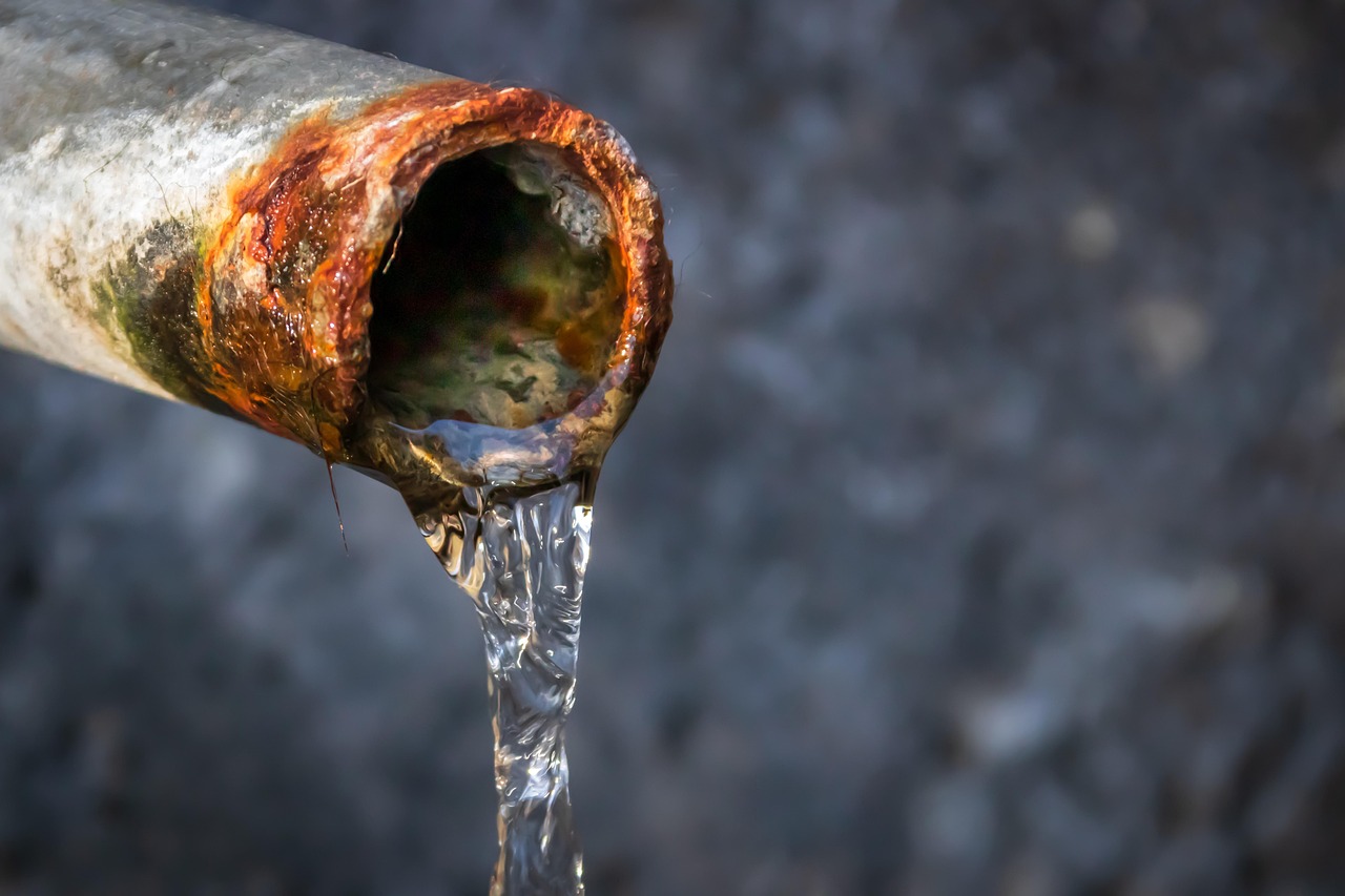 water, water pipe, rusty, nature, tube, spout